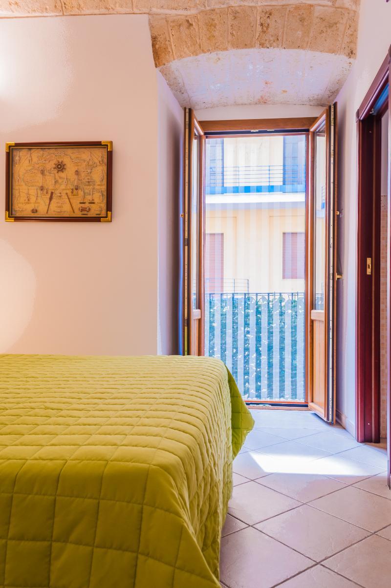Melo Accommodations Apartment Abbrescia Bari Zewnętrze zdjęcie